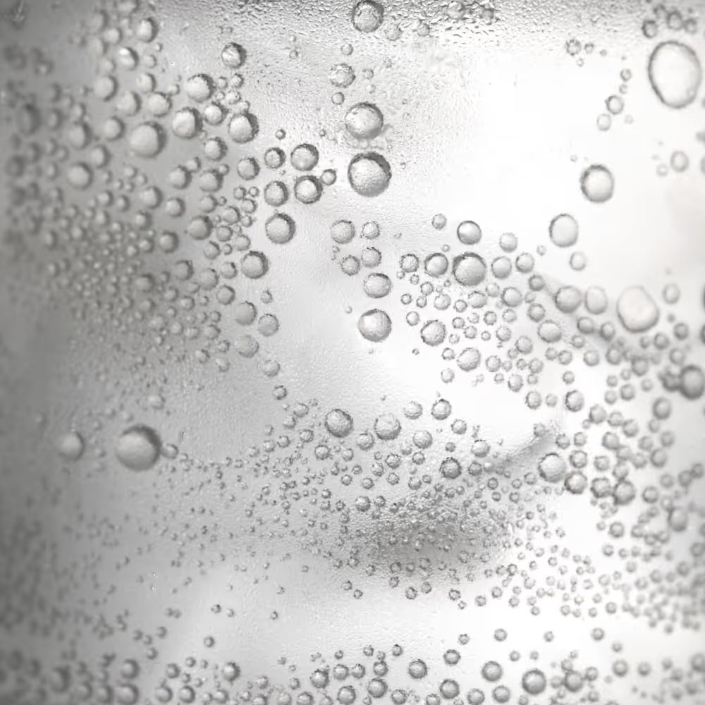 Condensation droplets illustrating cold hydration
