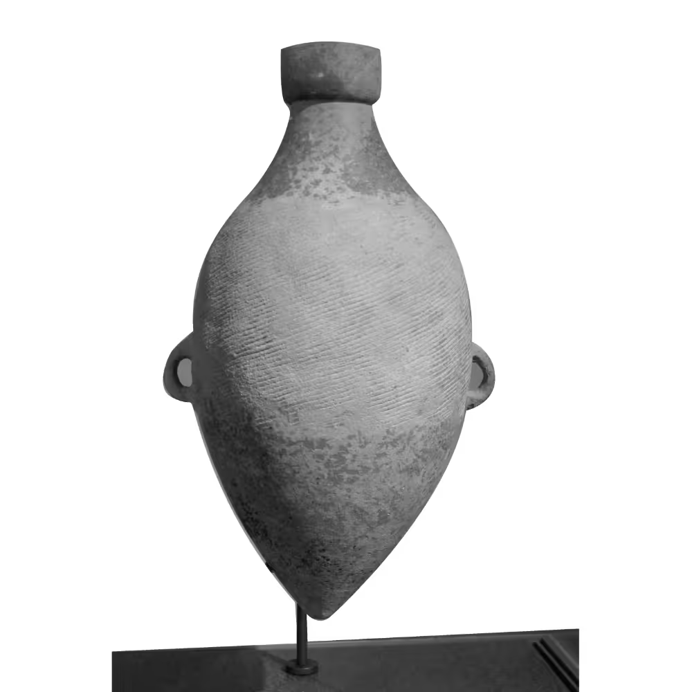 Hemp used in 8000 BC Taiwan to create pots and tools, one of the earliest recorded uses of hemp by humans.